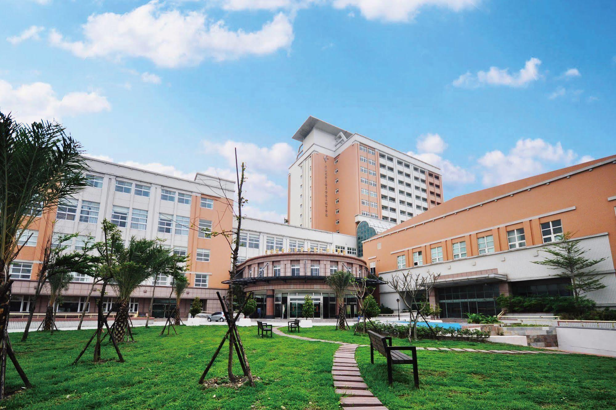 Uni-Resort Lukang Luaran gambar