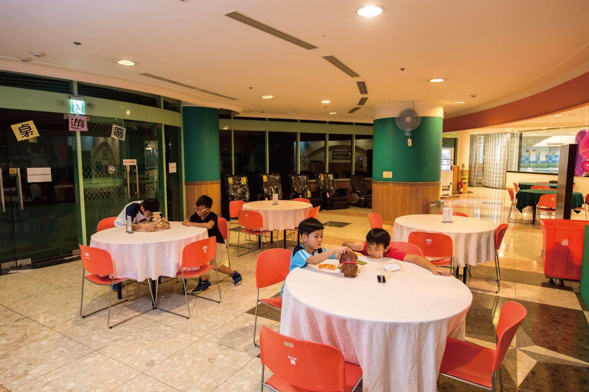 Uni-Resort Lukang Luaran gambar